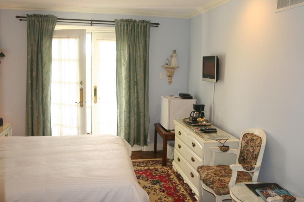 Bed & Breakfast Niagara Classic Inn 3*